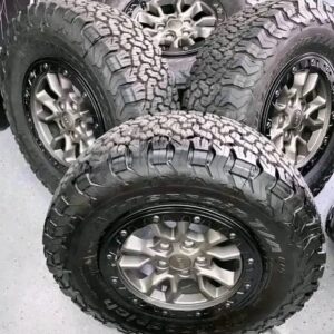 Jeep Wrangler 392 bfgoodrich A/T'S 285/70/17 Tires