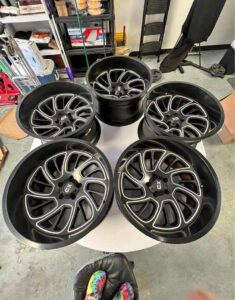 Jeep Wrangler XD wheels 20×12.5×127-44mm offset